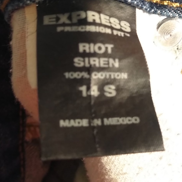 Express size 14 short blue jeans - Picture 8 of 9